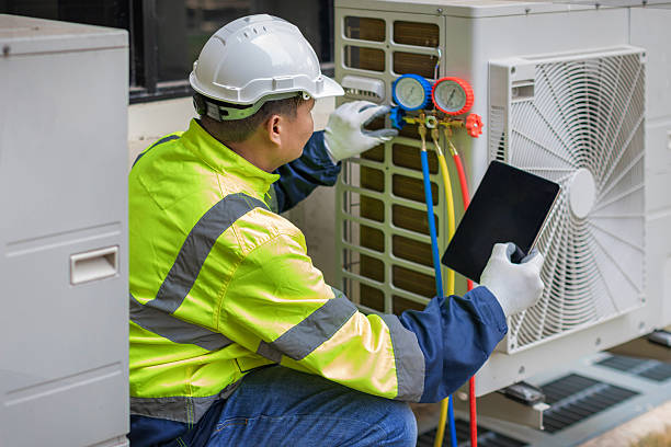 Professional Hvac technician working in Gandeeville, WV